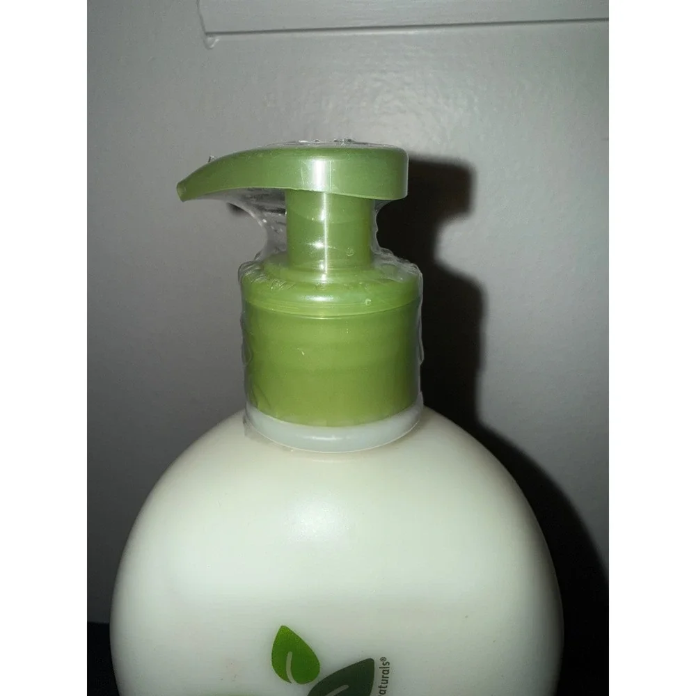 Johnson's Baby Naturals Nourishing Lotion 18oz Sealed Discont. NOS 99% Natural